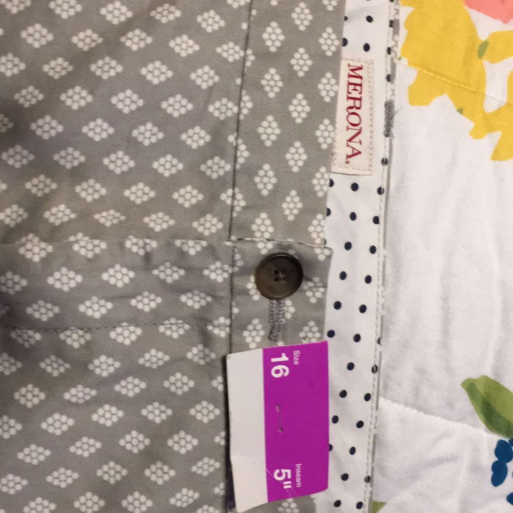 Printed shorts - Picture 4 of 4